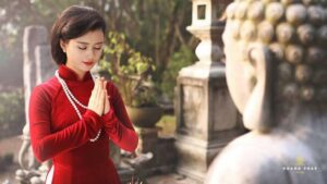 Cách cầu nguyện khi đi Chùa
