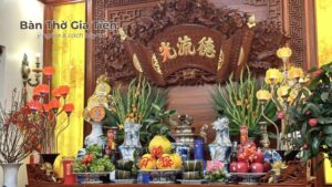 Bàn thờ gia tiên
