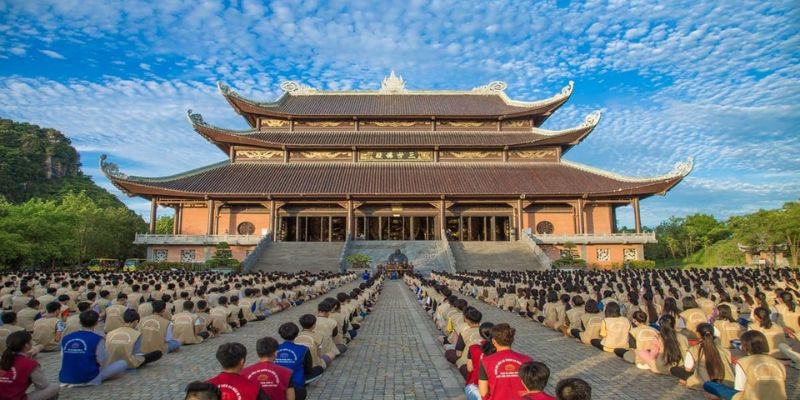 Phát biểu của đại diện tập đoàn GoDLC và trụ trì nhà chùa 