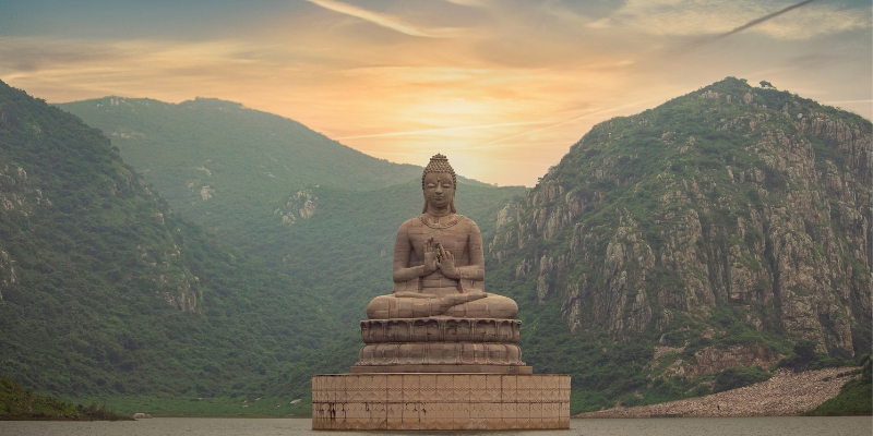 Tâm niệm là một dòng chảy liên tục của những ý nghĩ, cảm xúc, và ý định, tạo nên trạng thái tâm thức của chúng ta