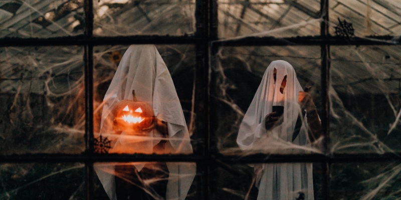 Mơ thấy ma là điềm gì? Giải mã giấc mơ và lời khuyên Phật Tử